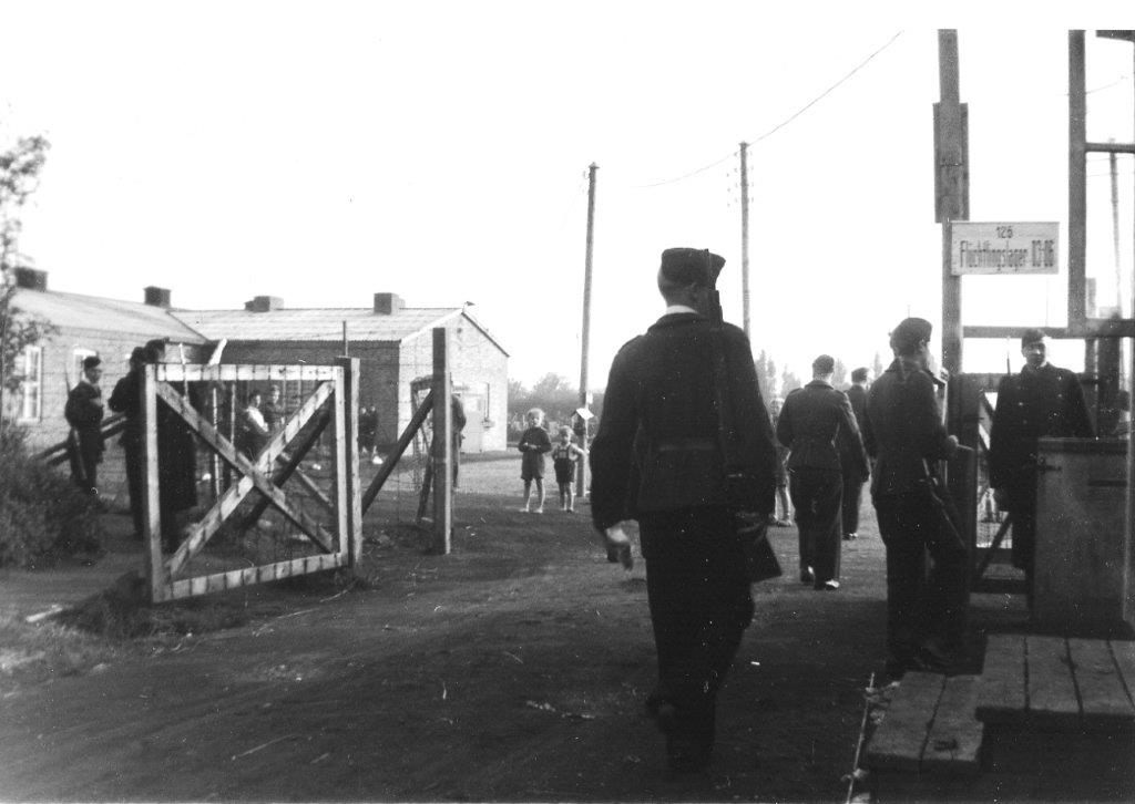 Befrielsesdagene i Dragr 1945. Del 3 af 3 - Dines Bog